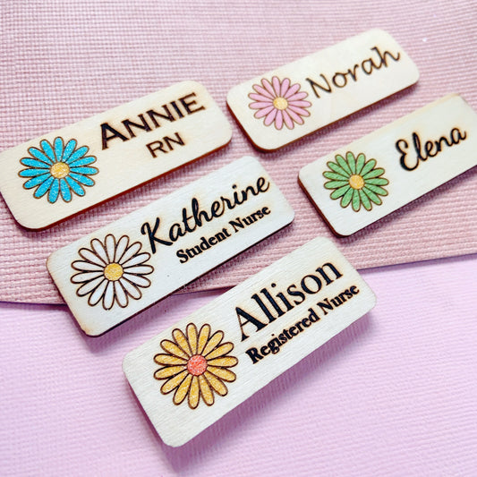 Personalized Daisy Name Badge – Custom Wooden Name Tag for Nurses, Teachers & Staff