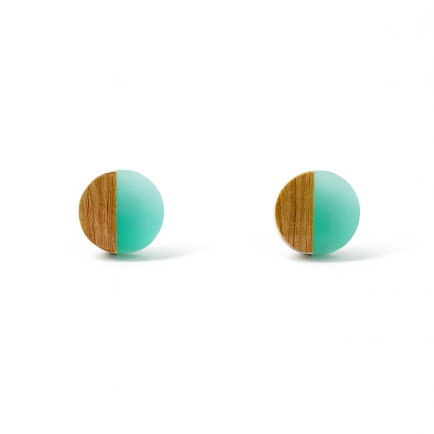 White Hypoallergenic Wood and Acrylic 2-Tones Earring Studs