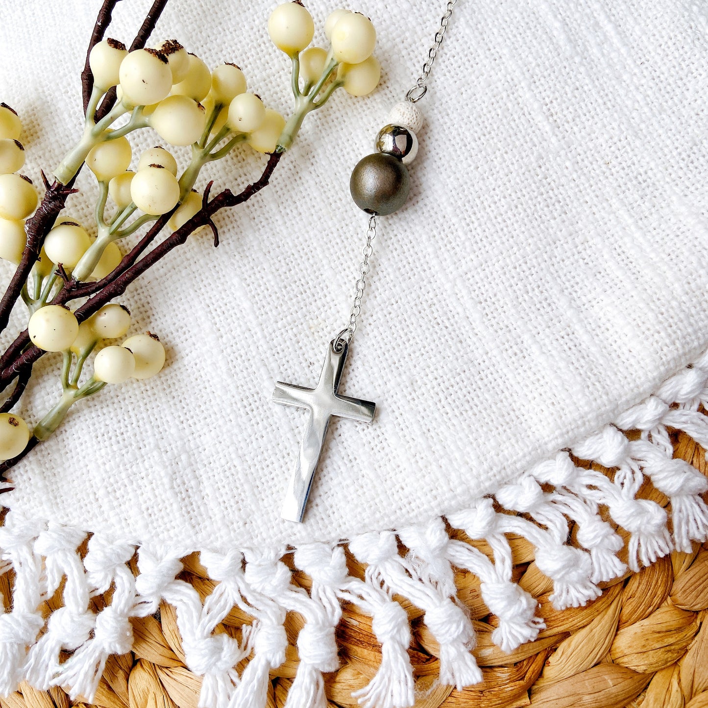 Shining Silver / Golden Cross Pendant Essential Oil Car Hanging Charm