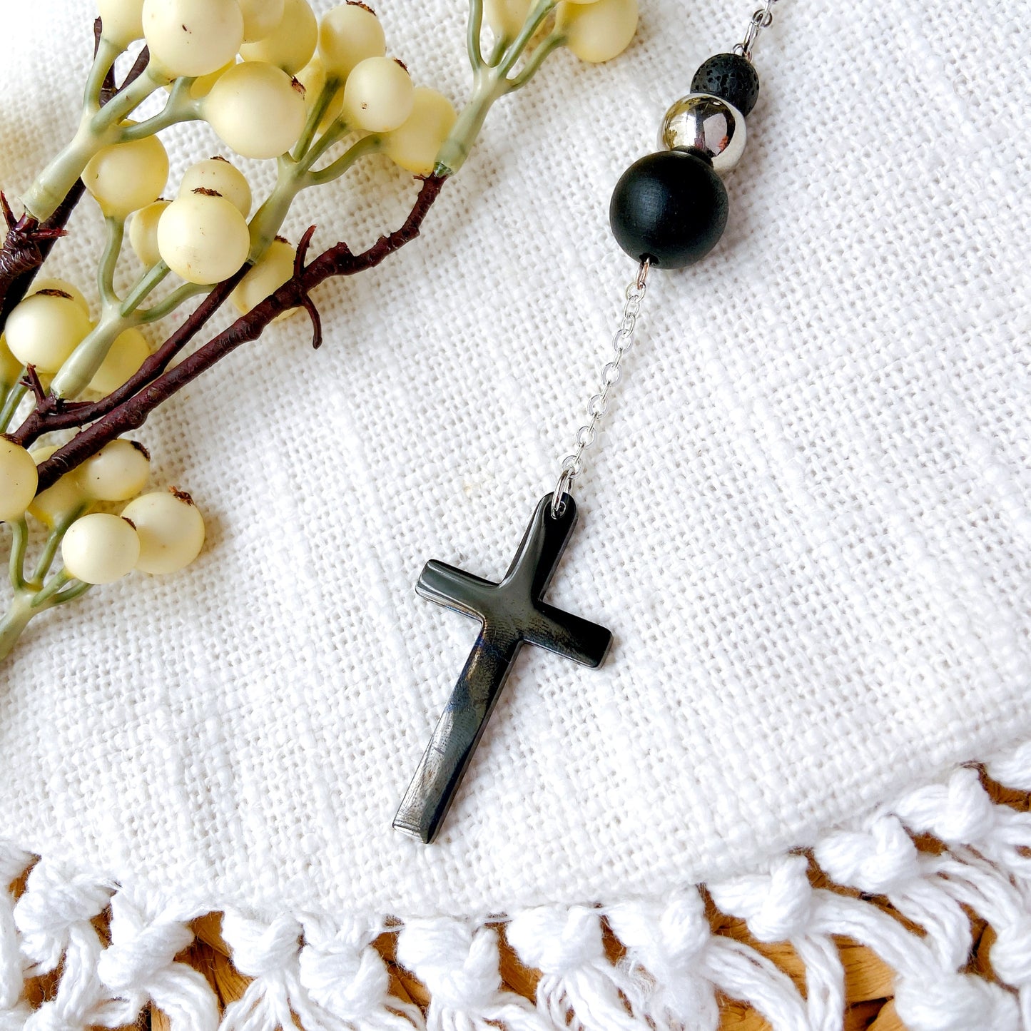 Shining Silver / Golden Cross Pendant Essential Oil Car Hanging Charm