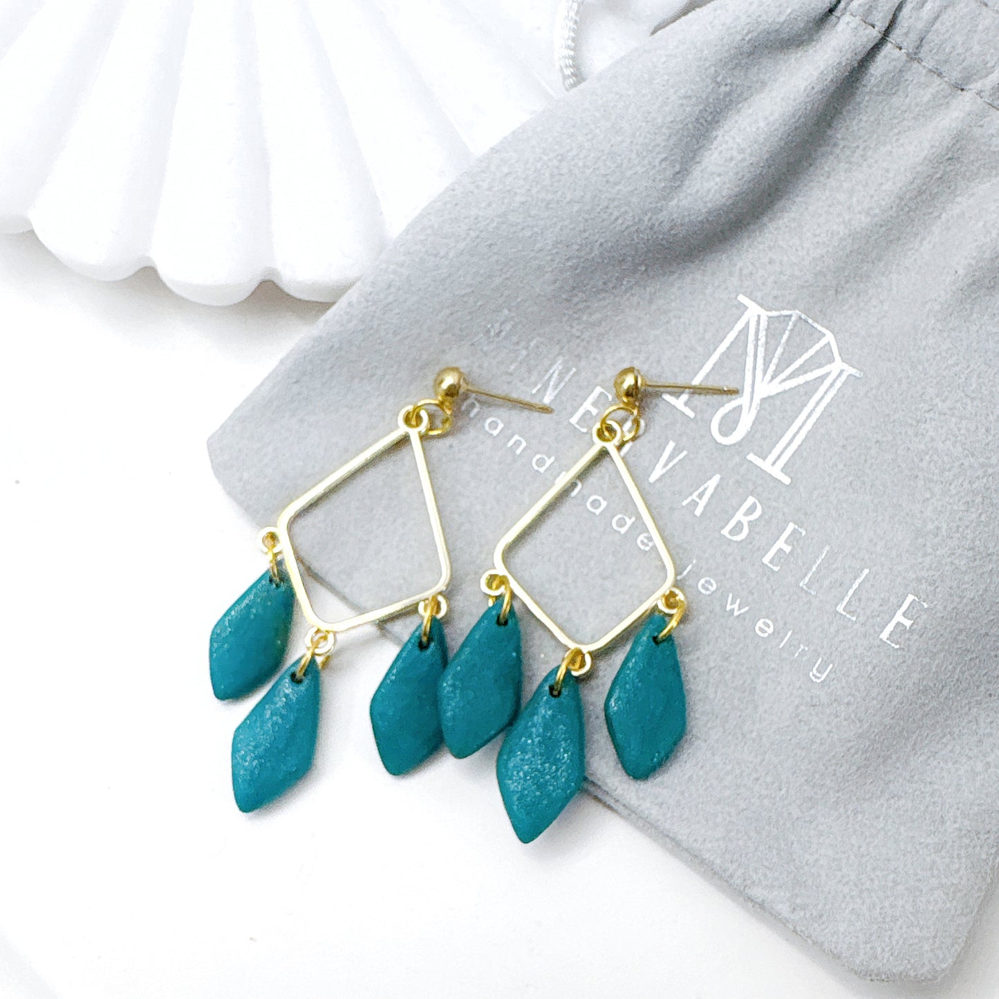 White Stone Elegant Geometric Leaf Drop Earrings