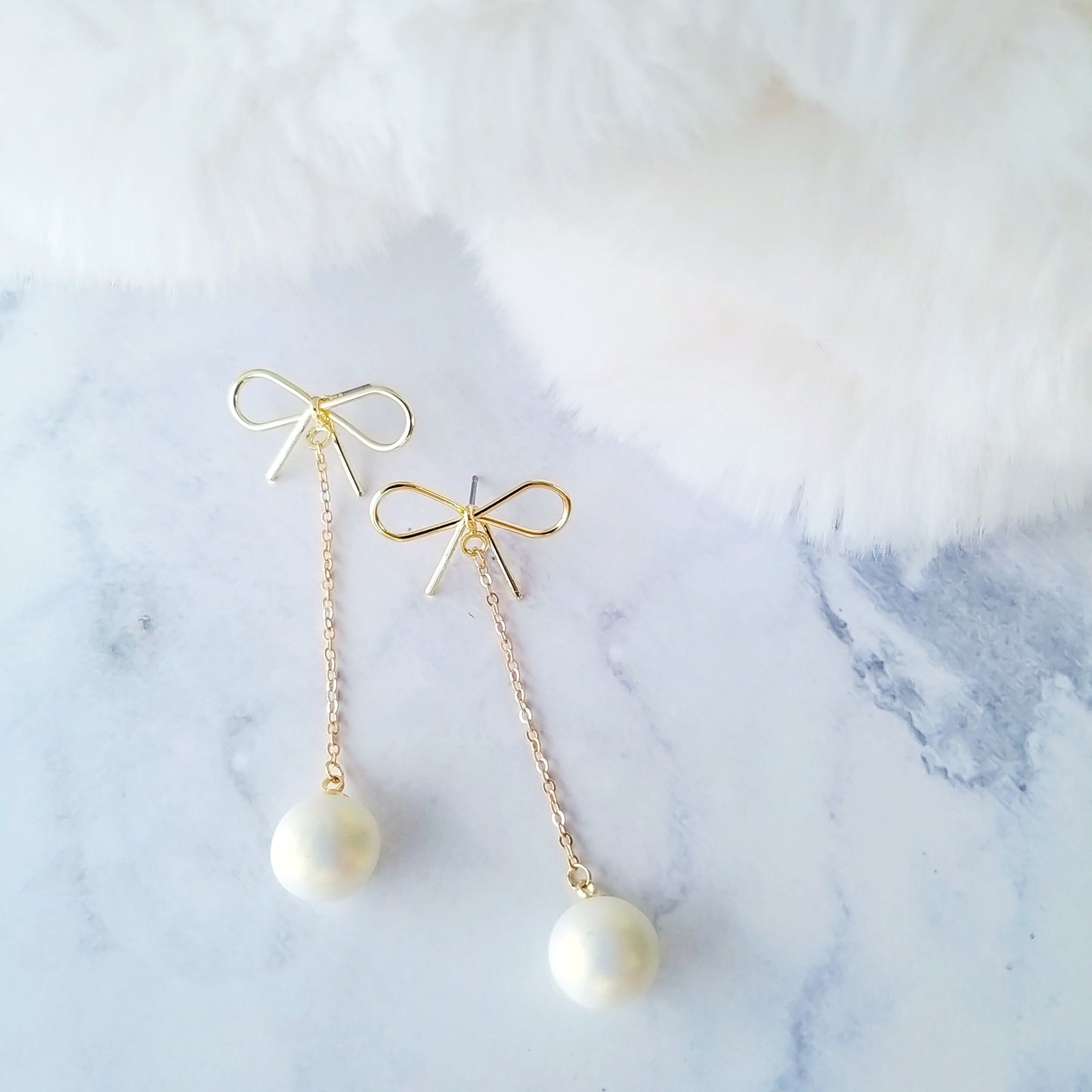 Short Drop Bow & Pearl Dangle Earrings – Elegant Dual-Length Design