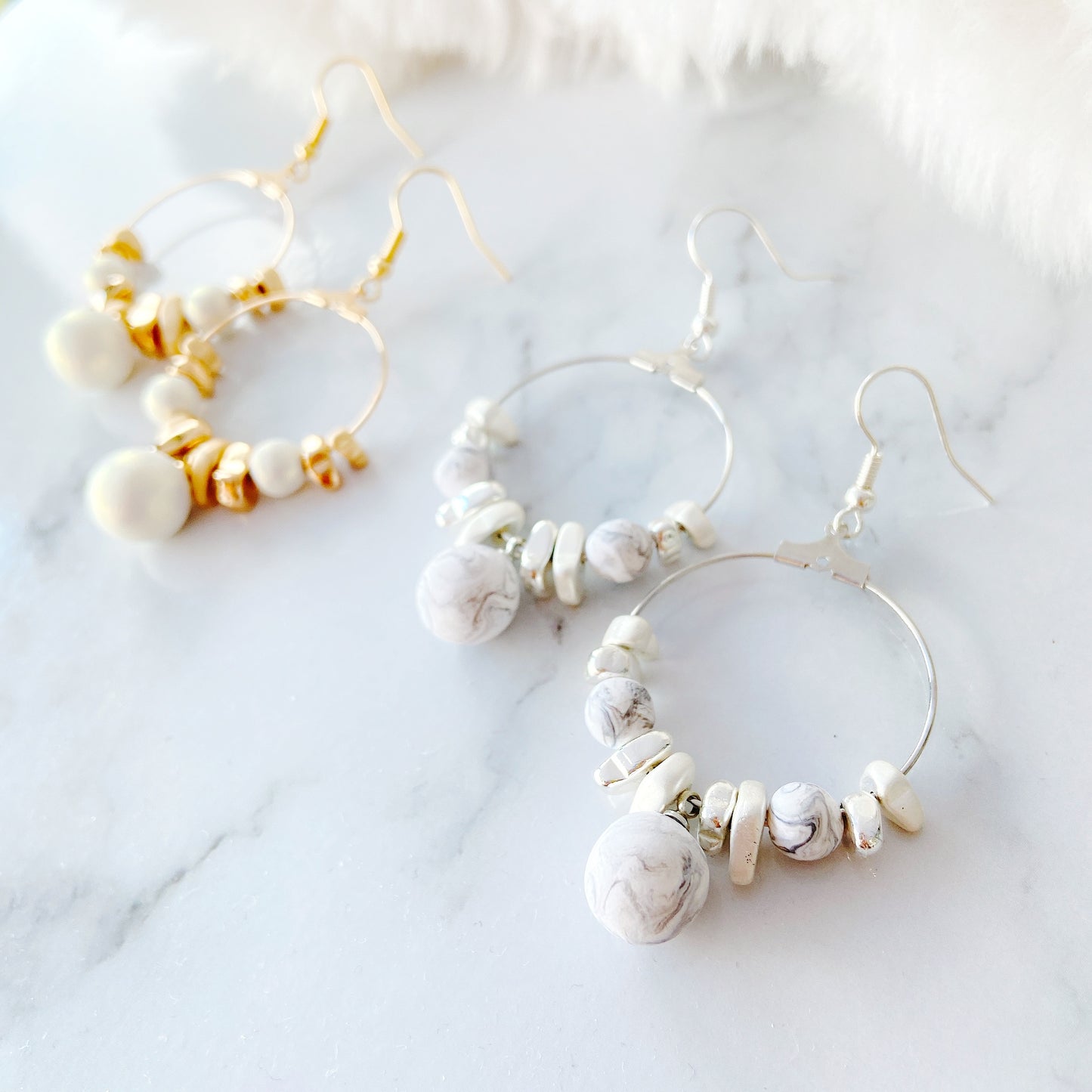 Golden Marble Bead Hoop Earrings – Elegant Minimalist Collection