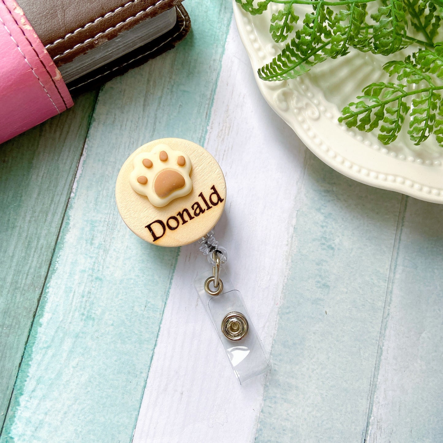 3D Brown Paw Personalized Name Badge Reel