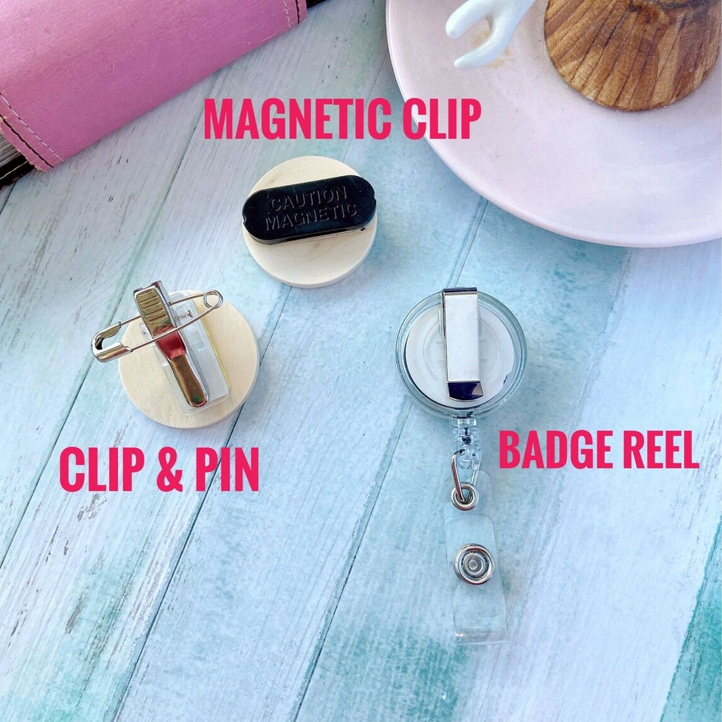 3D Brown Paw Personalized Name Badge Reel